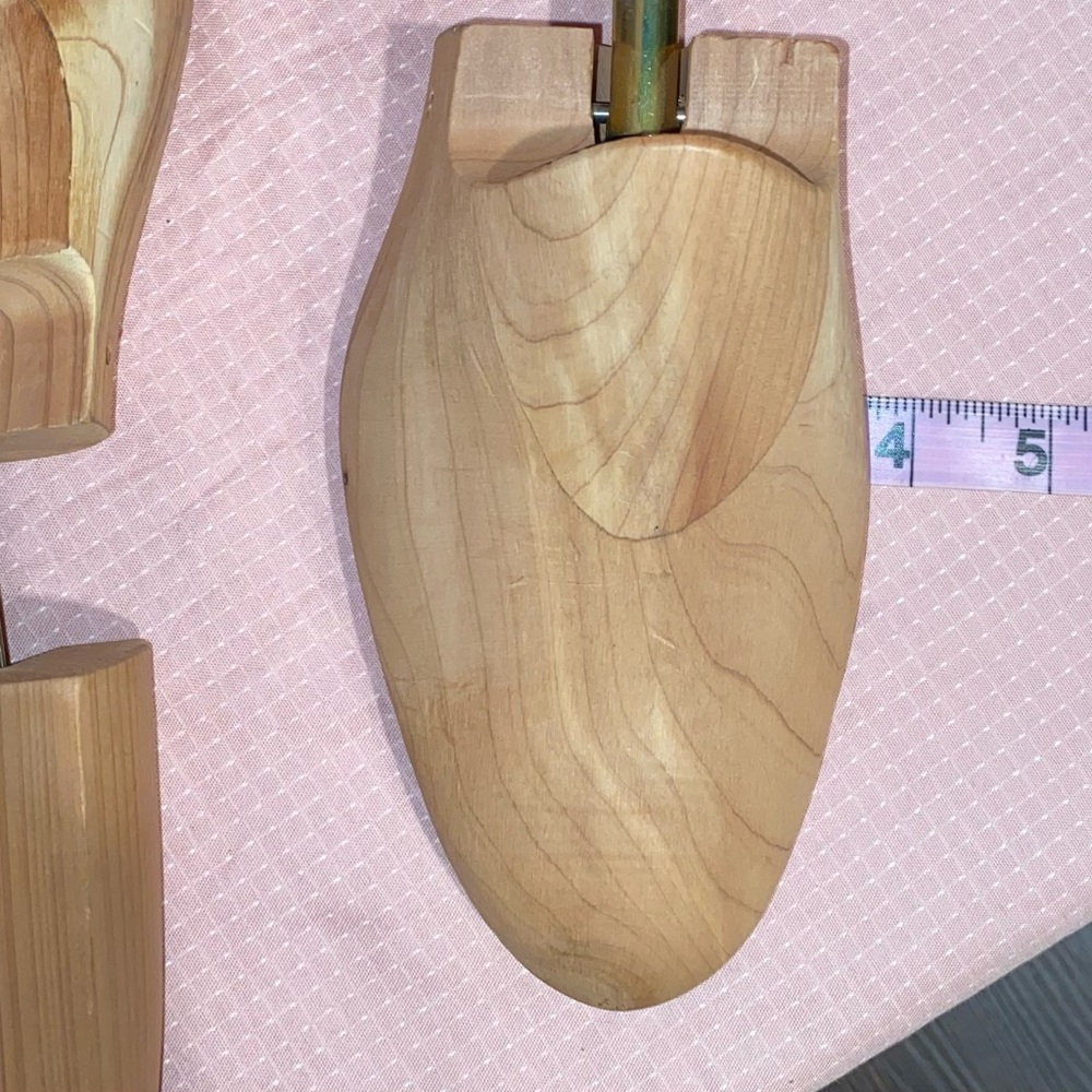 Cedar shoe trees 2 pairs - Picture 5 of 5
